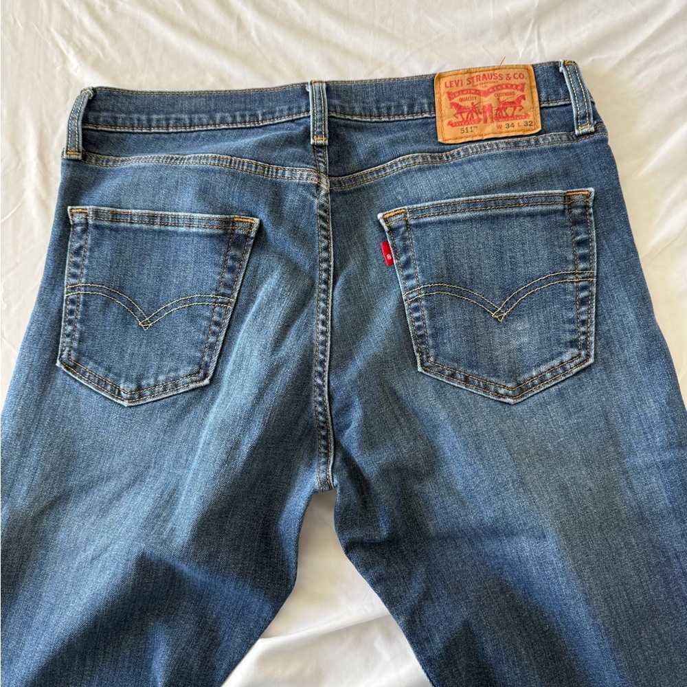 Levi's Blue Straight Jeans with Classic Medium Wash